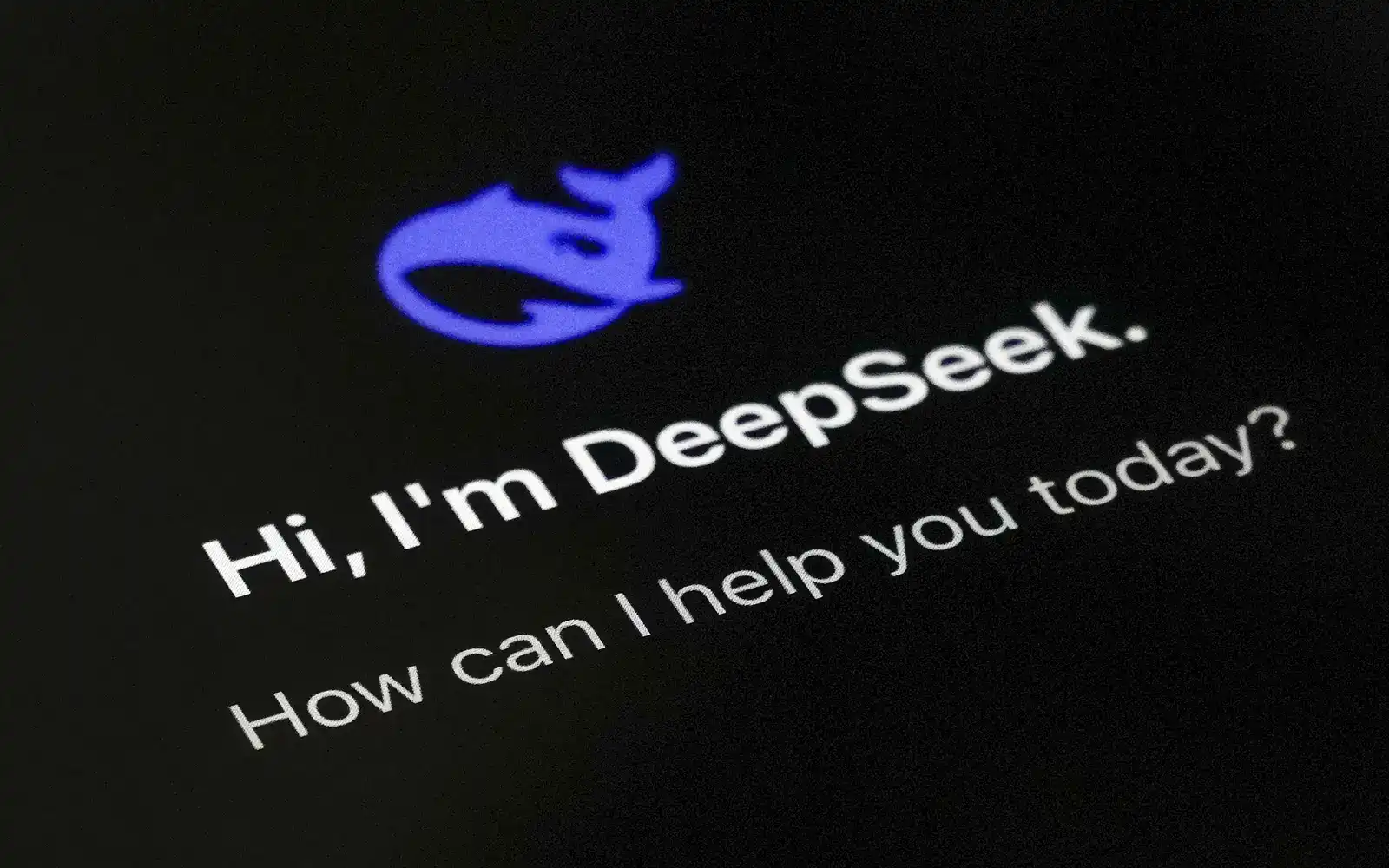 DeepSeek vs. ChatGPT - AI Chatbot Comparison